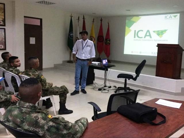 El ICA realizó taller de educomunicación sobre controles de movilización animal y vegetal en Vaupés