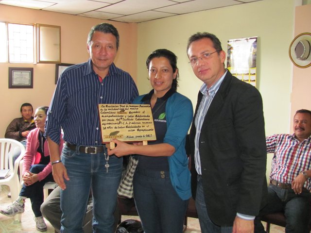 Reconocimiento al trabajo del ICA en el Huila