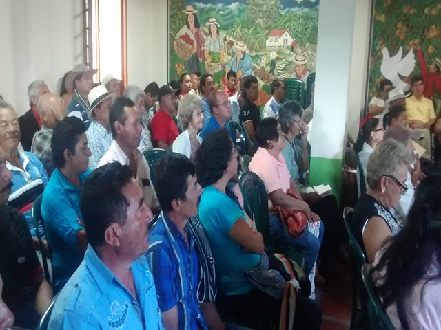 El ICA capacitó a más de 50 productores en el manejo de insumos agrícolas  