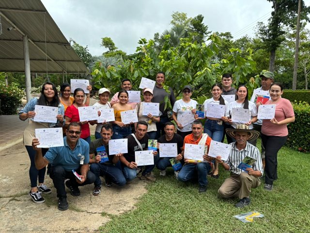Con la estrategia de extensión fitosanitaria, el ICA acompaña a familias productoras de cacao en Norte de Santander 