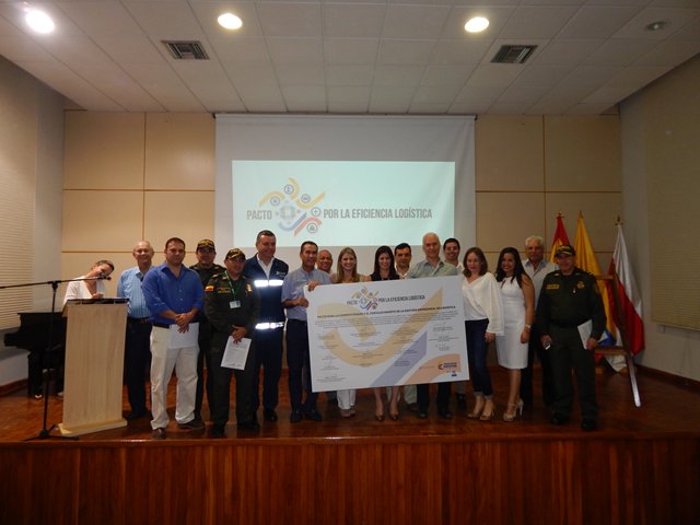 Se firma en Barranquilla el pacto para la competitividad y el fortalecimiento de la gestión empresarial en logística 