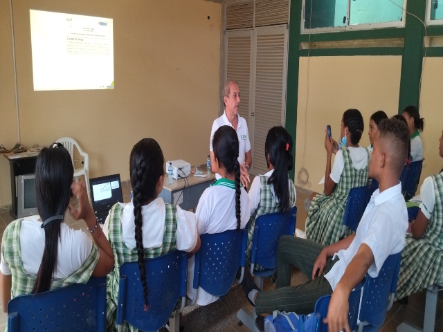 Estudiantes de La Guajira se capacitan en enfermedades de control oficial 