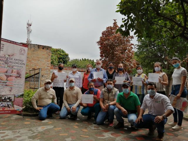Productores cacaoteros del Huila certifican sus predios en Buenas Prácticas Agrícolas