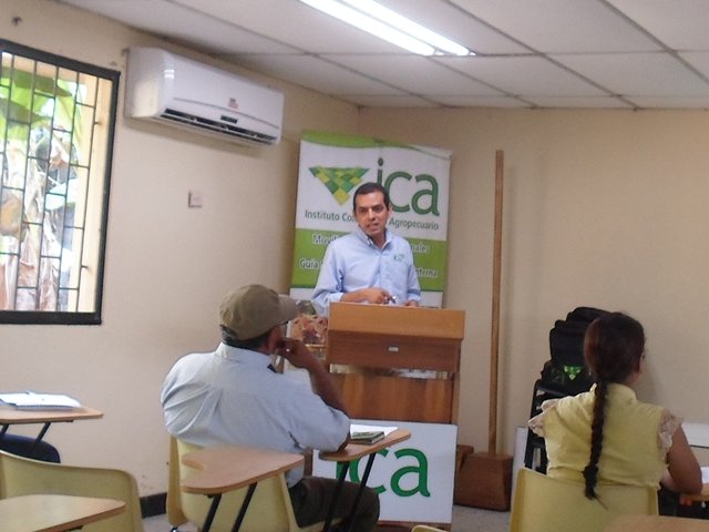 El ICA capacita a viveristas en Córdoba