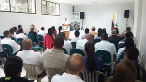 Fotos-laboratorios-del-Valle-2.jpg