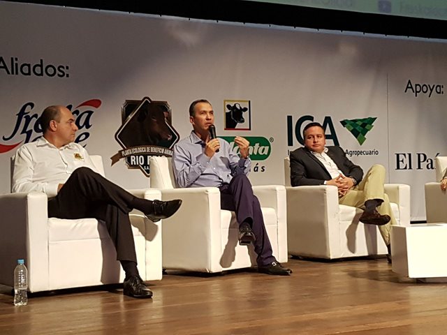 Gerente general del ICA participó en el Foro 