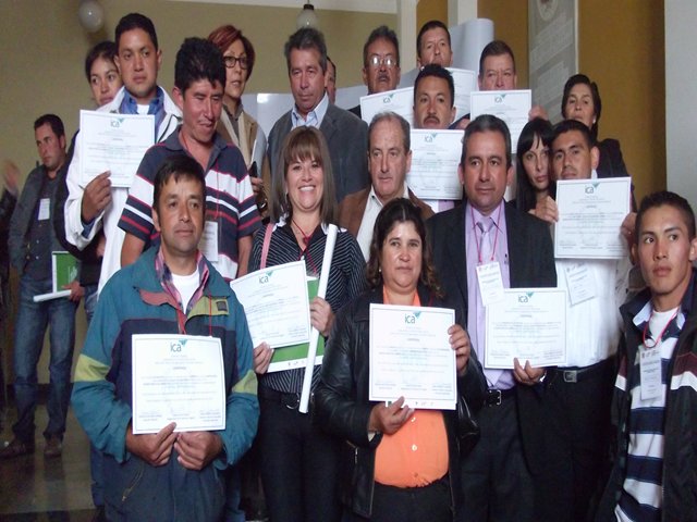 ICA certifica en buenas prácticas a porcicultores y agricultores de Boyacá 