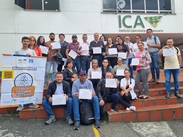 Taller “Alianza entre apicultores y agricultores”