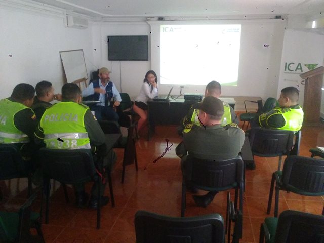 El ICA capacitó a la Policía del Quindío en transporte y legalidad de maderas