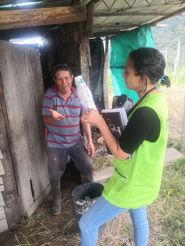 Foto-ICA-socializacion-para-proteccion-de-abejas-1.jpg