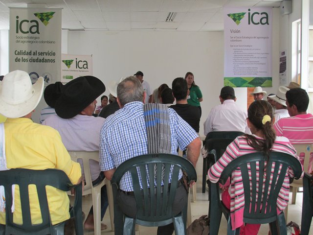 Comercializadores de insumos agropecuarios y semillas para siembra se capacitaron en la normatividad del ICA 