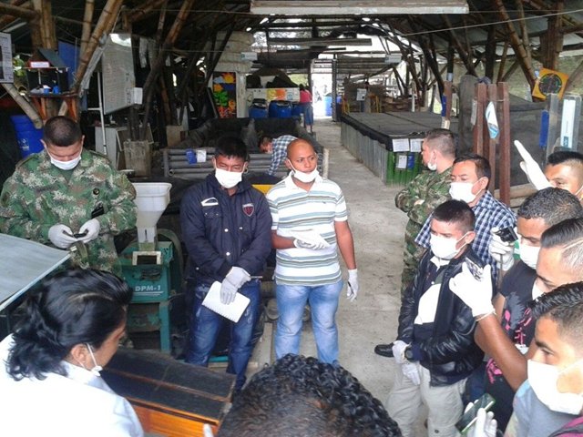 En el Cauca, el ICA capacita a miembros del ejército en agricultura ecológica