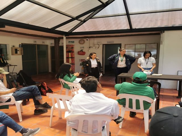 Participantes en la socialización.