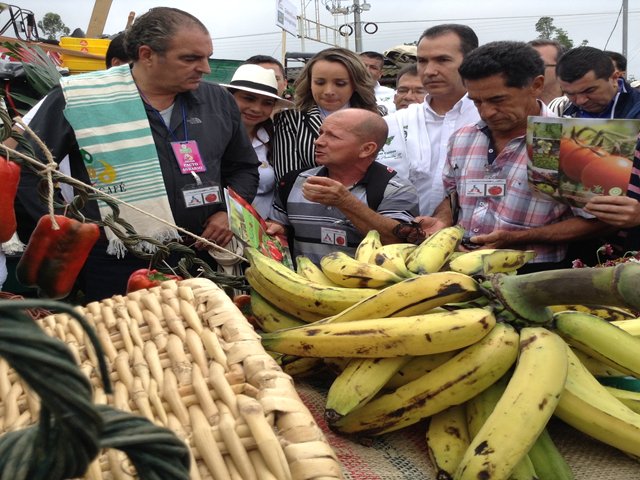El MinAgricultura y sus entidades trabajan unidos por el Eje Cafetero y Antioquia