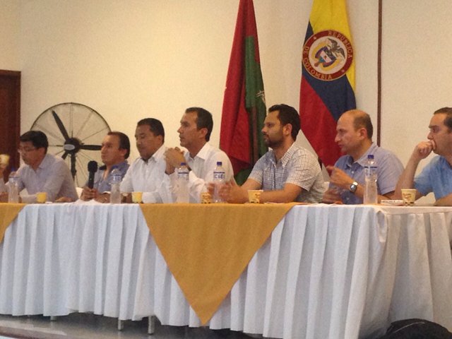 Gerente general del ICA se reúne en Arauca con ganaderos y porcicultores