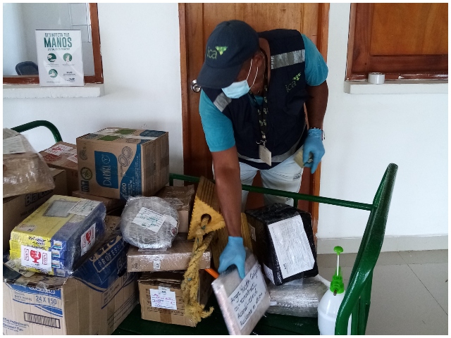 Controles en el puerto marítimo y aeropuerto de Acandí.